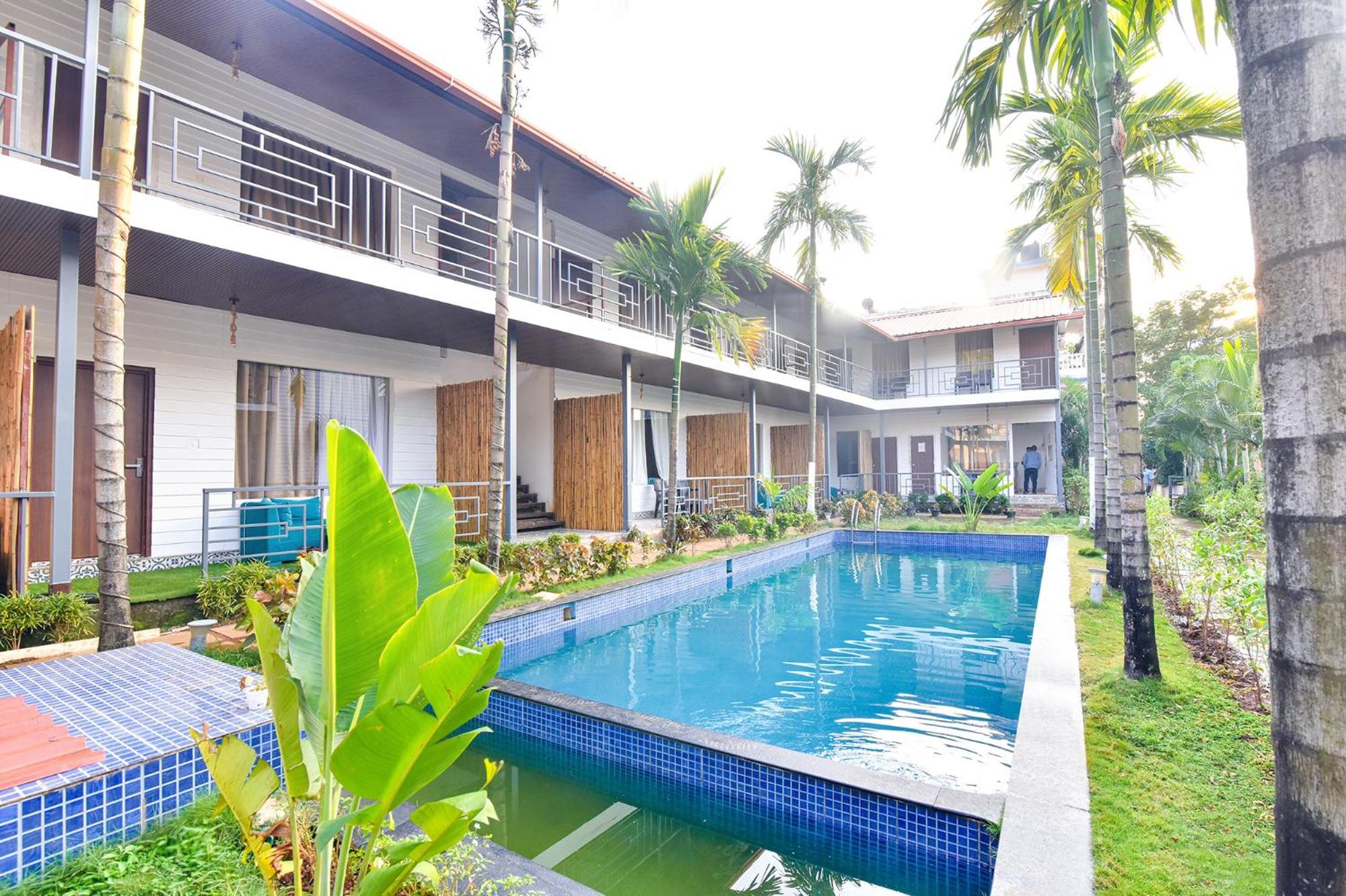 Fabhotel Morjim Bliss - 500M From Morjim Beach Exteriör bild